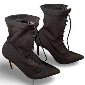 Fashion Nova 4” Stiletto Boots Size 6 Black